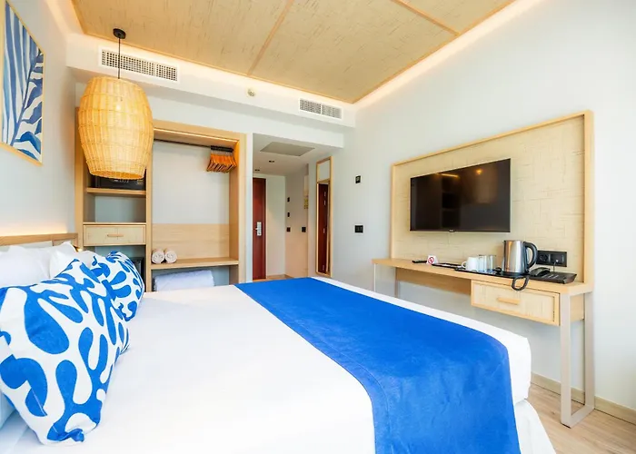 Marins - Adults Only