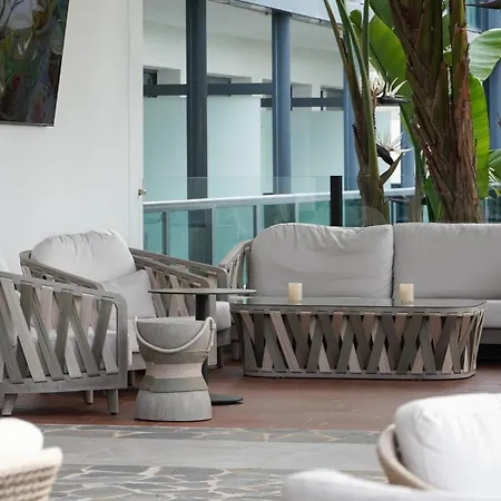 Marins - Adults Only 卡拉米洛