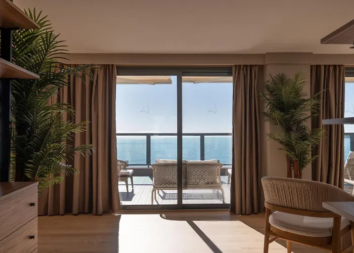 Marins - Adults Only