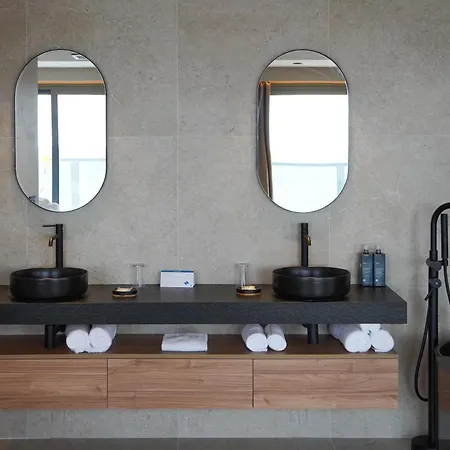 Marins - Adults Only 4*